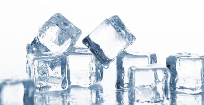 Wellhealthorganic.com: Ice Cube Beauty Tips for Glowing Skin